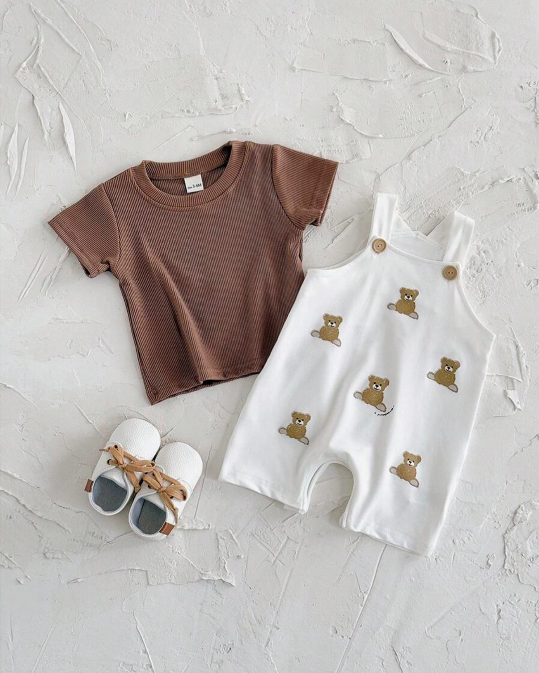 2-Piece Summer Outfit – Bear Tee & Cotton Shorts