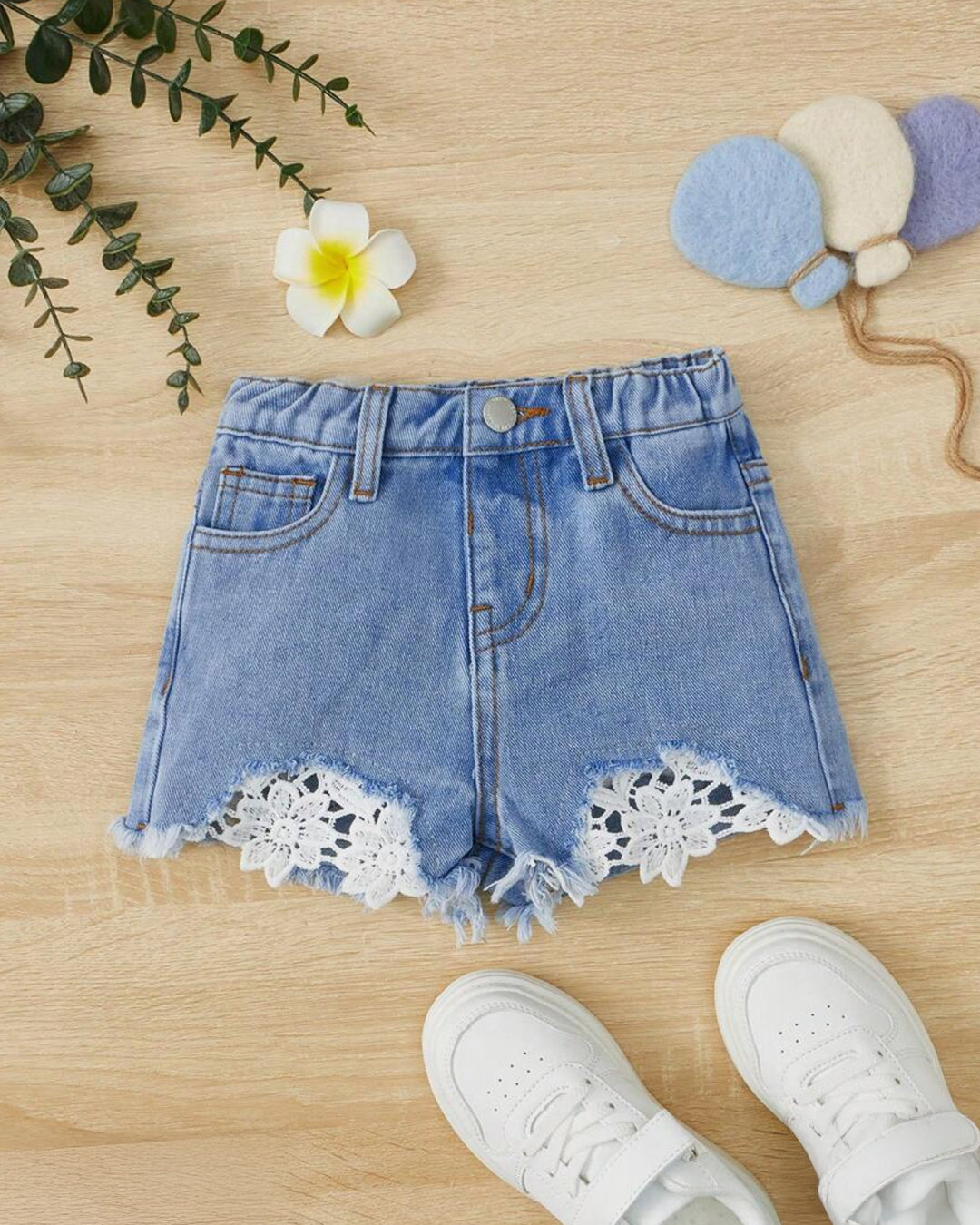 Girls' Lace Applique Raw Hem Denim Shorts