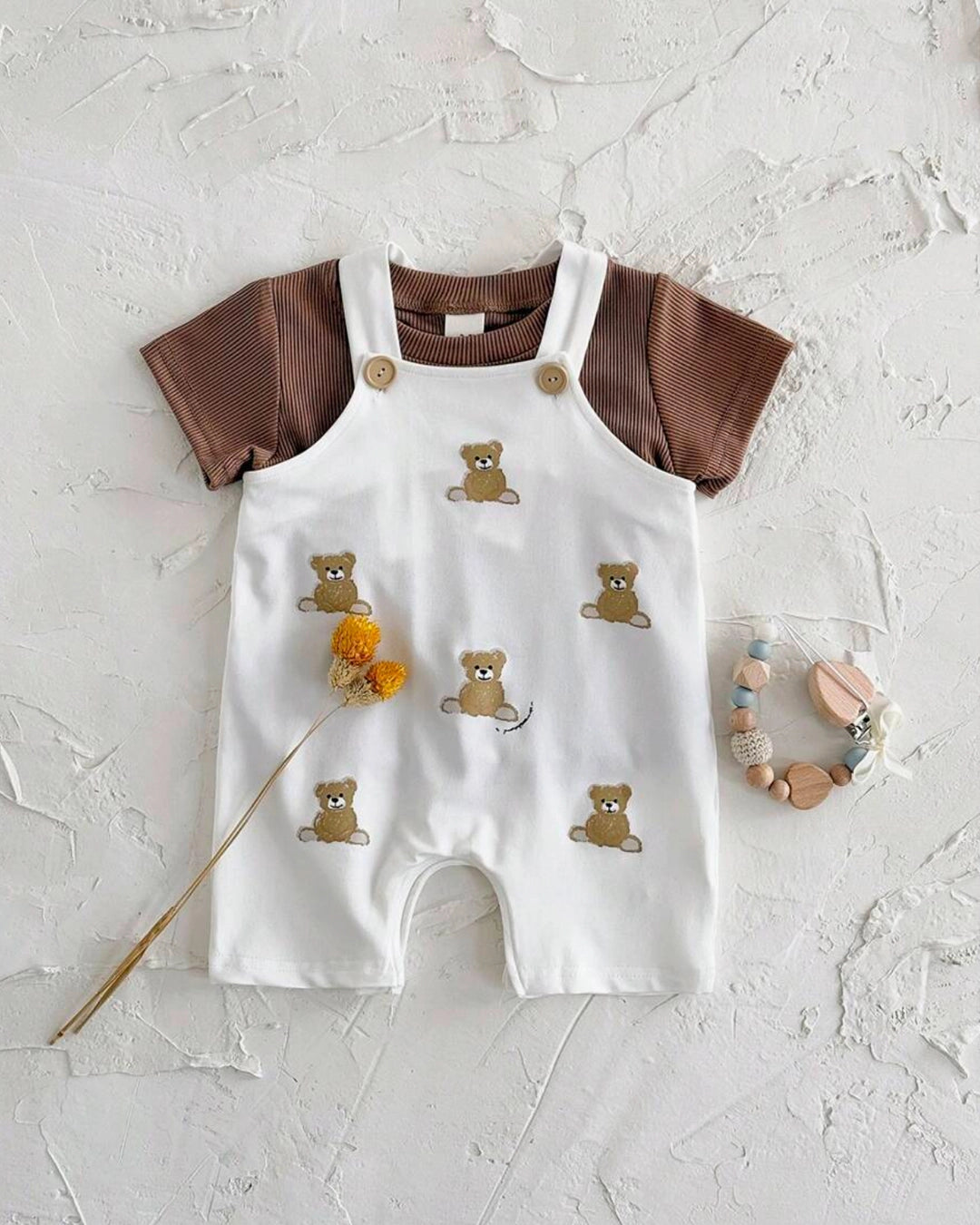 2-Piece Summer Outfit – Bear Tee & Cotton Shorts